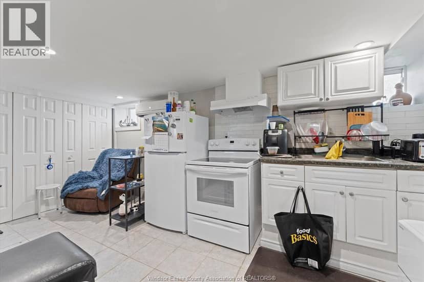 1564 Langlois Avenue — photo 34 of 40