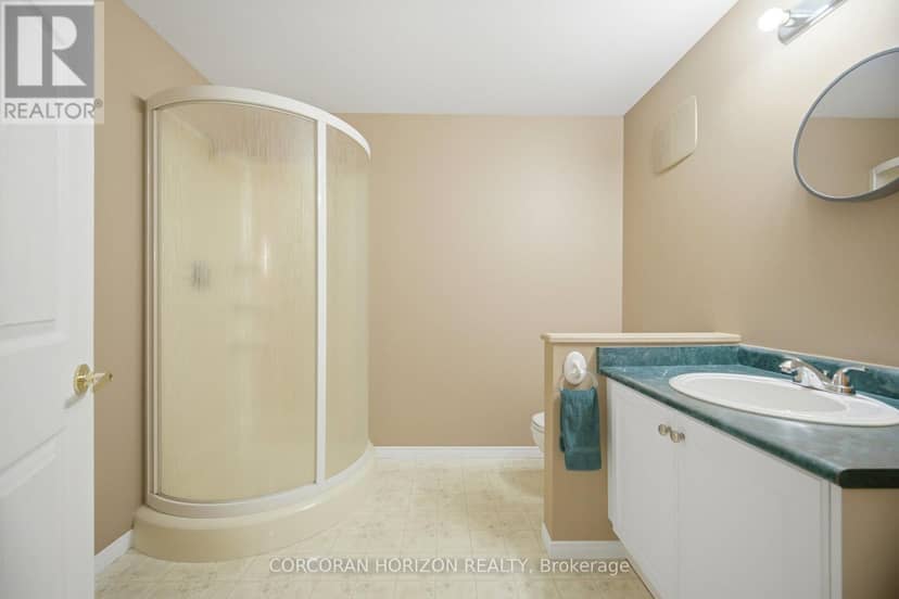 71 Grayview Drive — photo 32 of 40