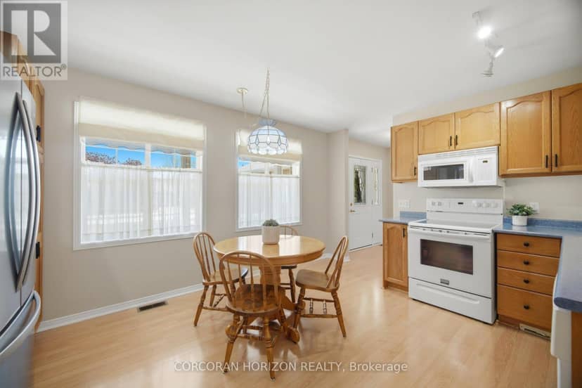 71 Grayview Drive — photo 7 of 40