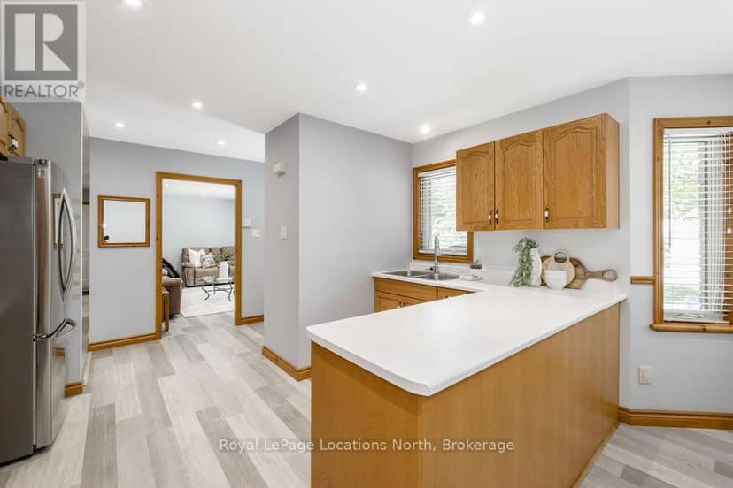 39 McCague Street — photo 9 of 33