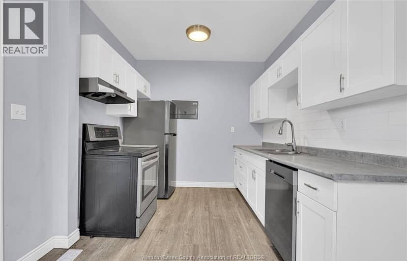 294 Louis Avenue — photo 4 of 25