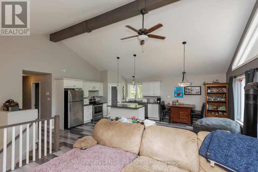 522 Hart Road — photo 17 of 35