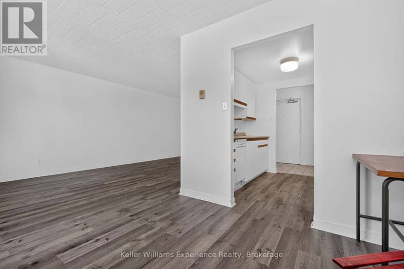 203 - 184 Eighth Street — photo 12 of 40