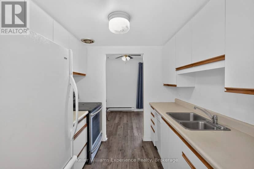 203 - 184 Eighth Street — photo 8 of 40