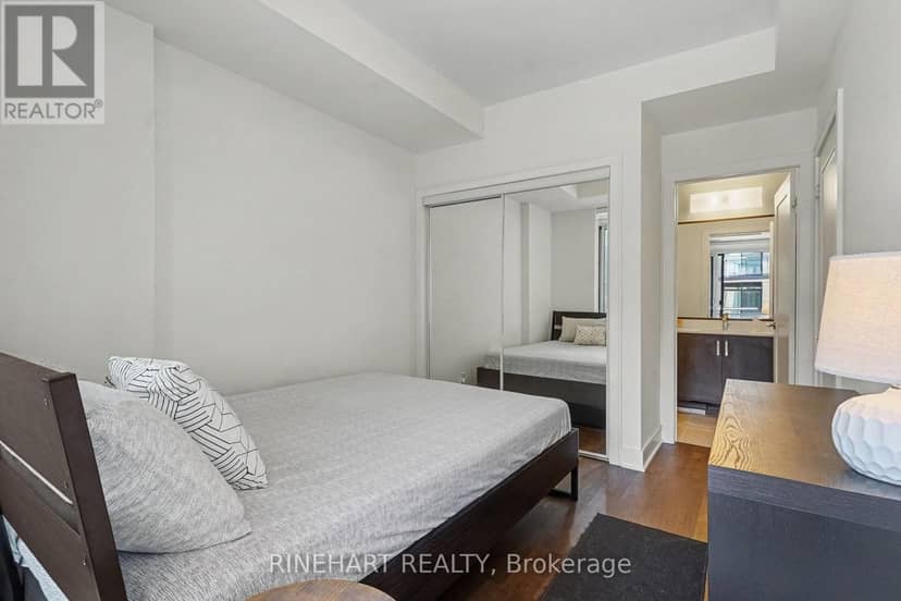 352 - 1575 Lakeshore Road W — photo 13 of 27
