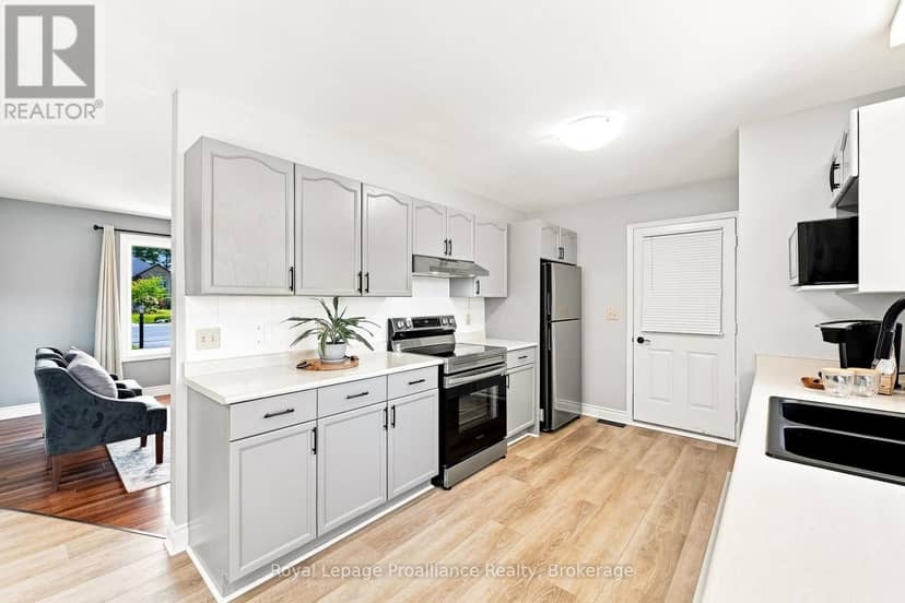180 Ontario Street — photo 15 of 40