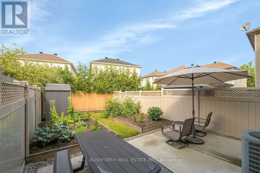 358 Aldworth Private — photo 2 of 27