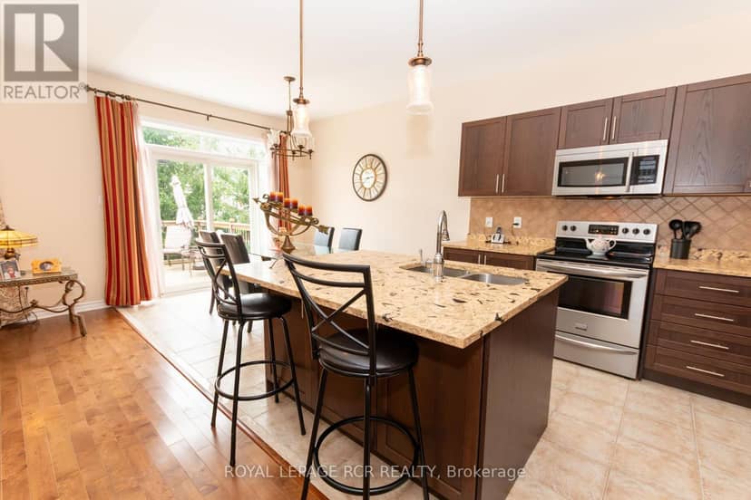 135 White Sands Way — photo 2 of 34