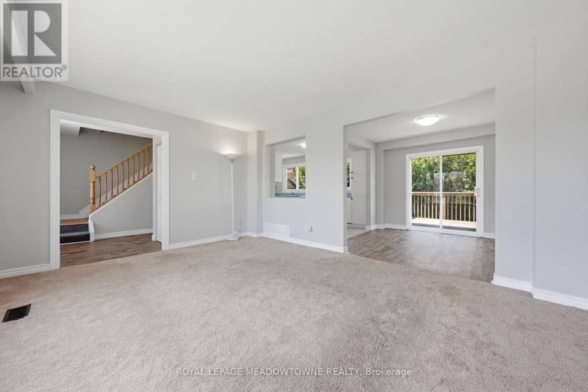 82 Maple Avenue — photo 7 of 22