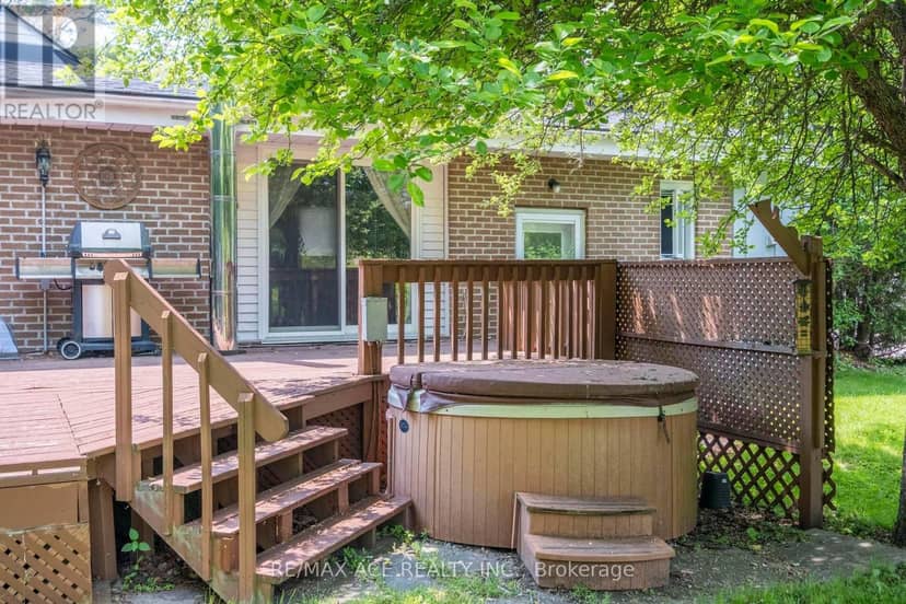 11 Maple Lane — photo 28 of 31