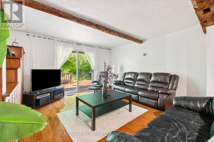 11 Maple Lane, Caledon, photo 3