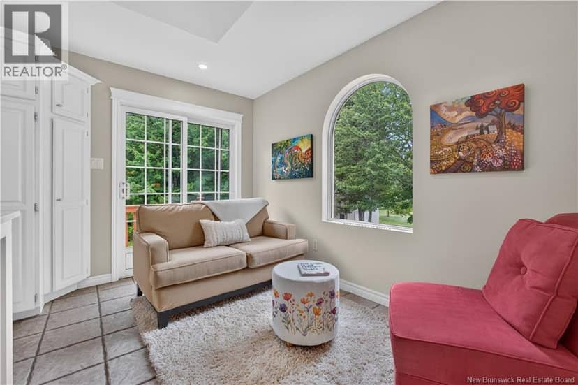 33 Amy Street — photo 8 of 40
