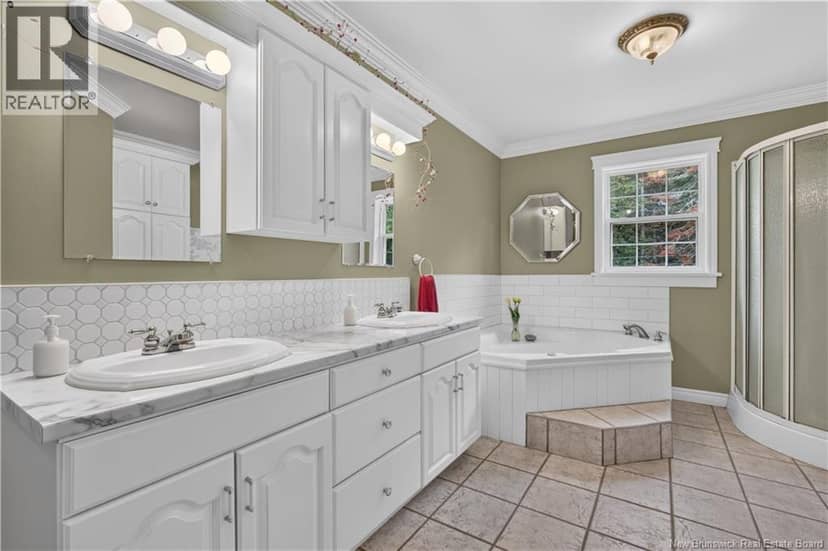 33 Amy Street — photo 12 of 40