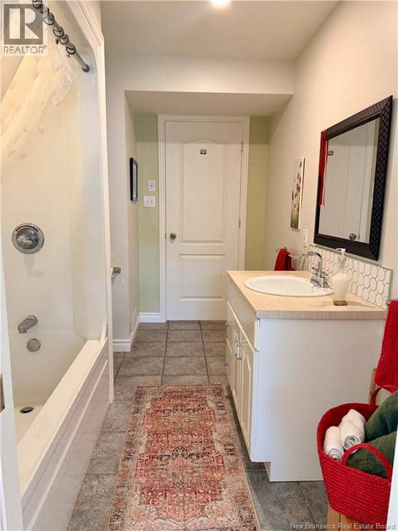 33 Amy Street — photo 26 of 40