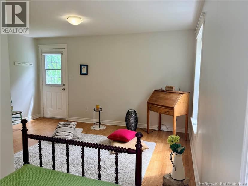 33 Amy Street — photo 29 of 40