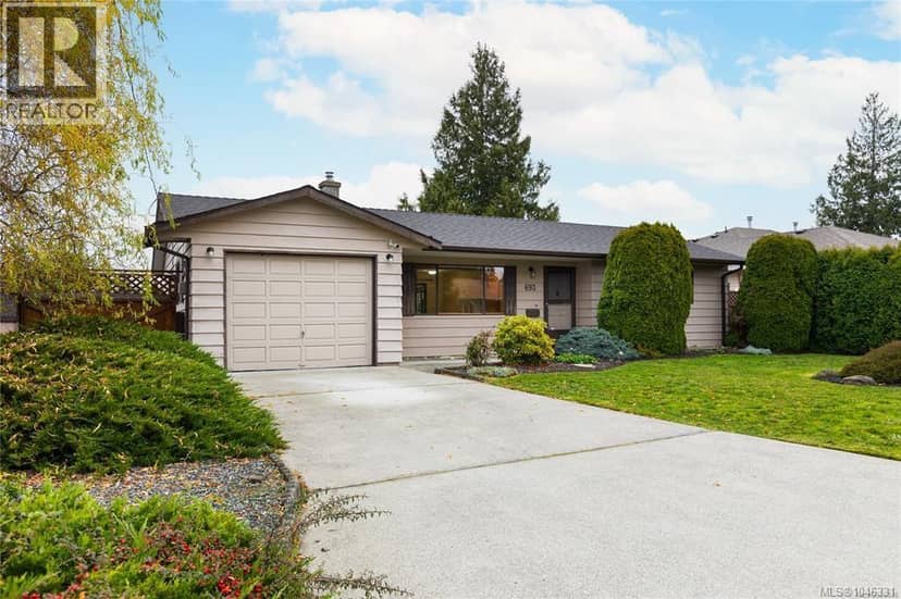 693 Wedgewood Cres, Parksville