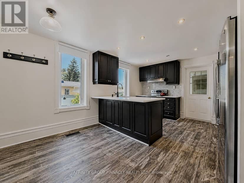 68 King Street — photo 13 of 40