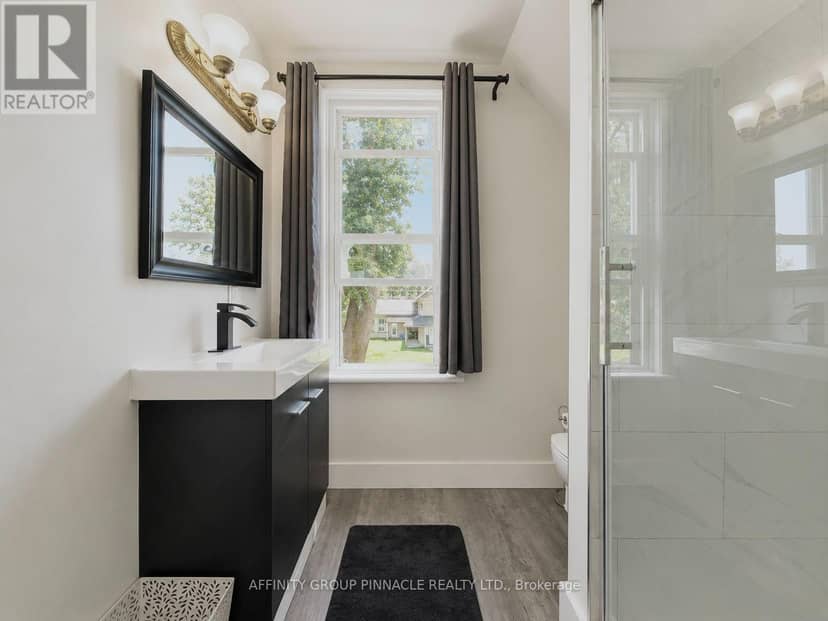 68 King Street — photo 35 of 40