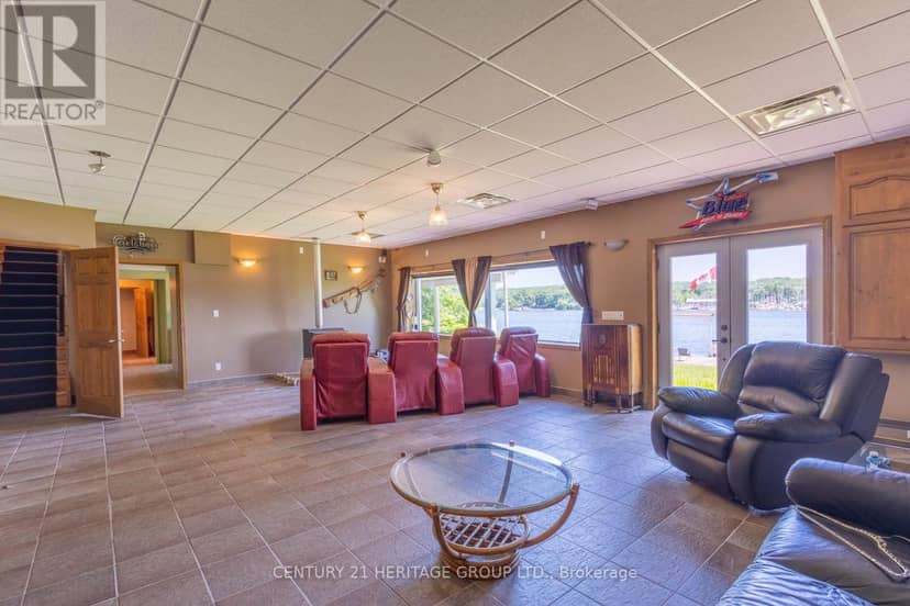 405 Champlain Road — photo 21 of 30