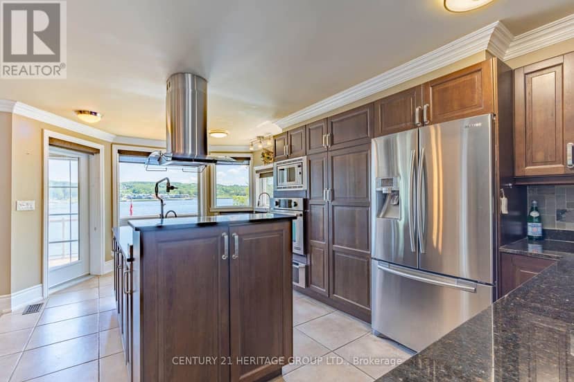405 Champlain Road — photo 6 of 30