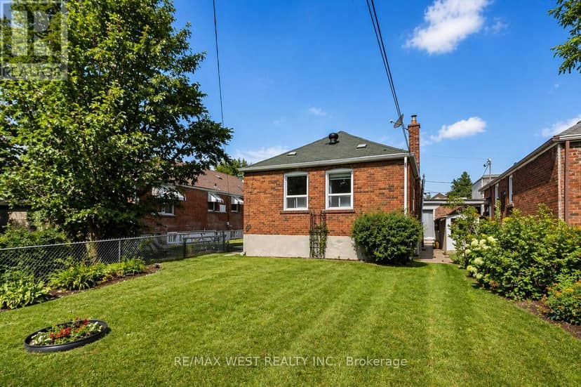 5 Dieppe Road S — photo 22 of 23