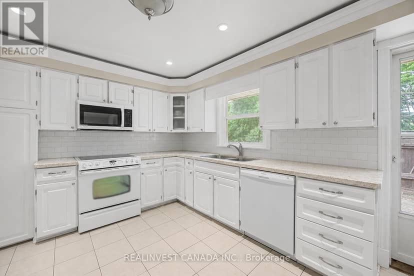 918 Pinecrest Road — photo 8 of 20