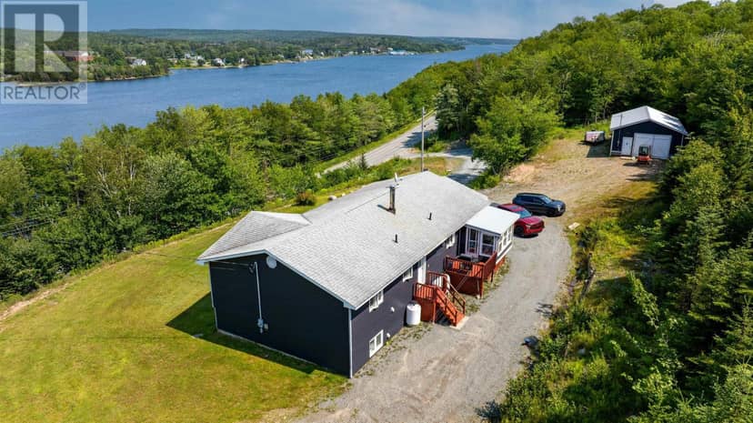 22163 Highway 7, Sheet Harbour, photo 2
