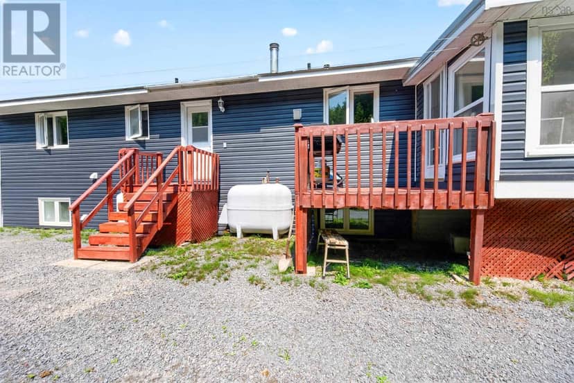22163 Highway 7 — photo 11 of 40
