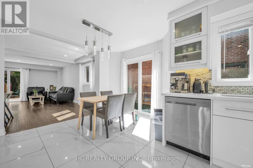 17 Pugsley Avenue — photo 18 of 40