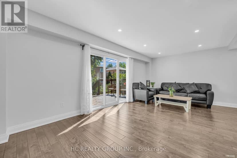 17 Pugsley Avenue — photo 8 of 40