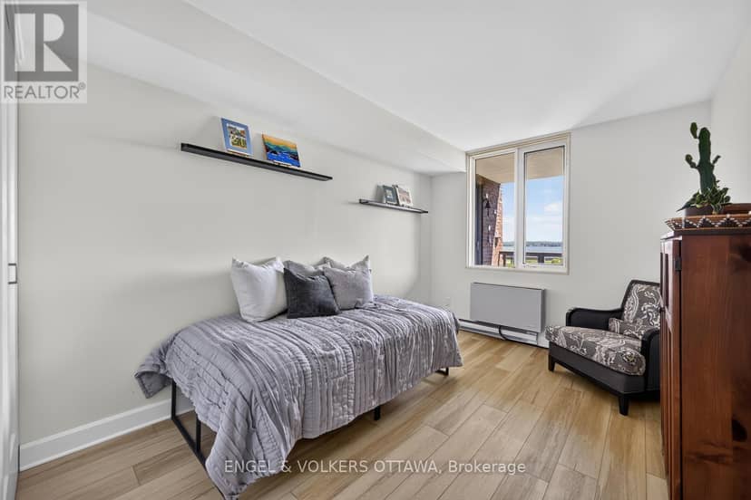 110 - 55 Water Street E — photo 28 of 35