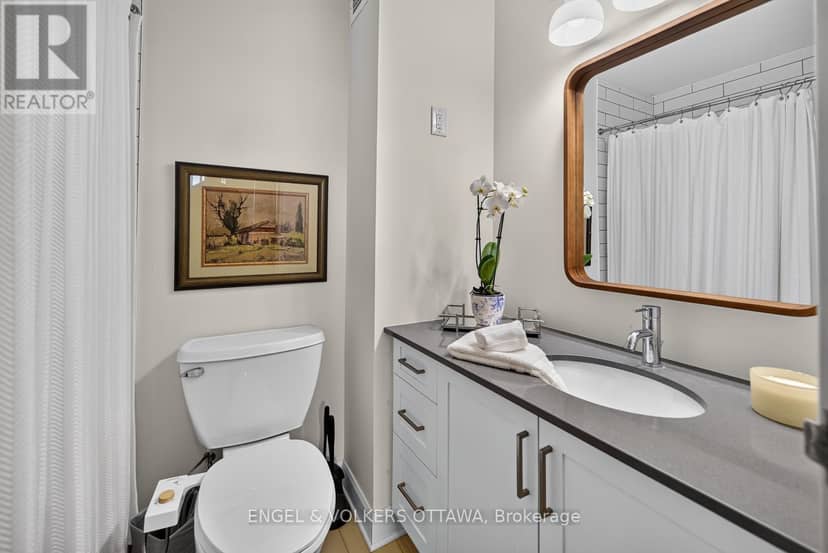 110 - 55 Water Street E — photo 33 of 35
