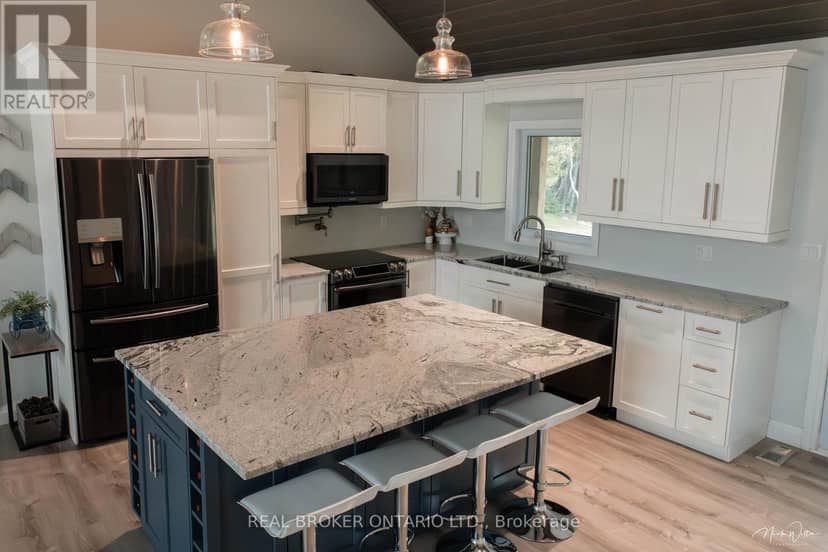 7 La Casa Del Lago Road — photo 10 of 40
