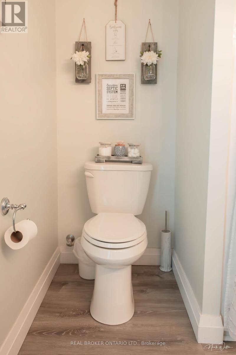 7 La Casa Del Lago Road — photo 18 of 40