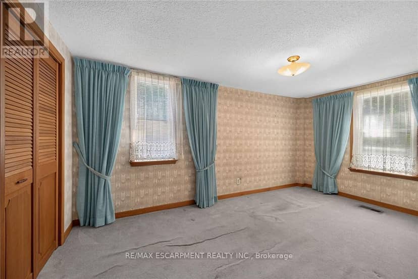 833 Lynn Valley Road — photo 16 of 40