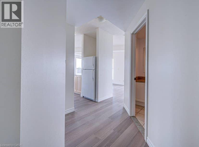 135 JAMES Street S Unit# 1402 — photo 6 of 24