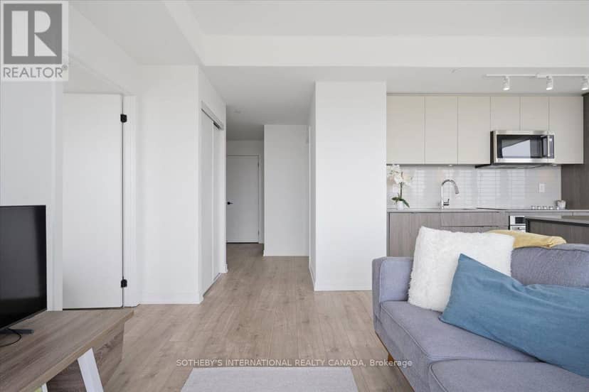 705 - 220 Missinnihe Way — photo 8 of 21