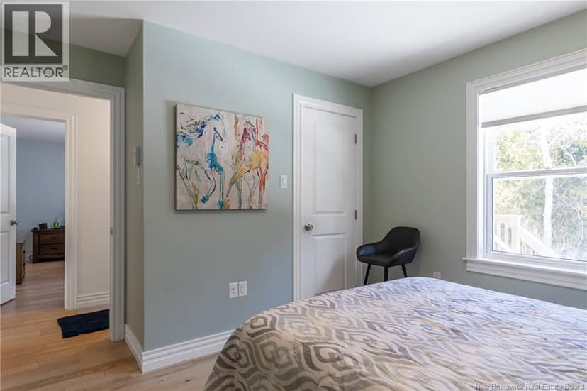 50 Walker Crescent — photo 29 of 40