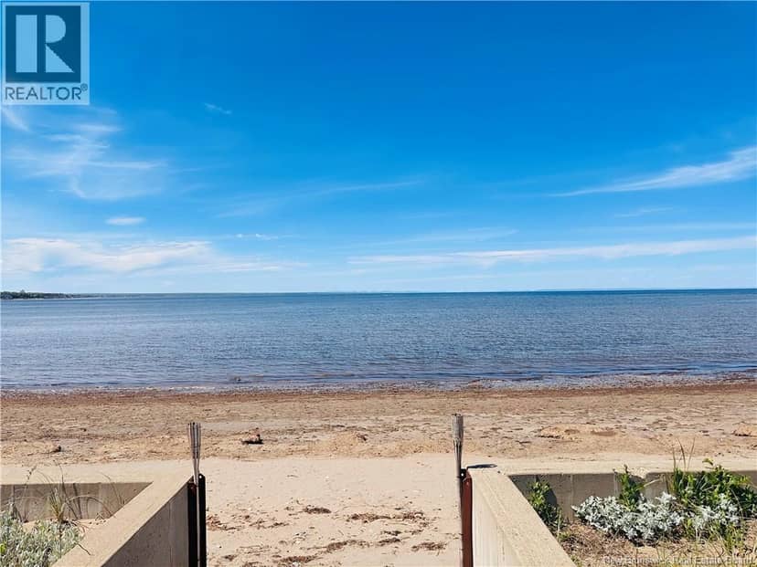 345 Bayshore Drive — photo 2 of 24
