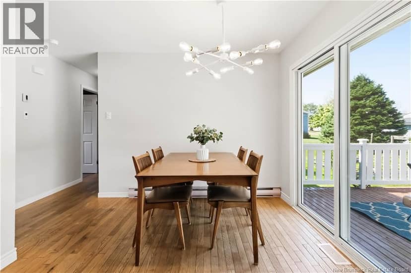 73 Laurelle Avenue — photo 13 of 40