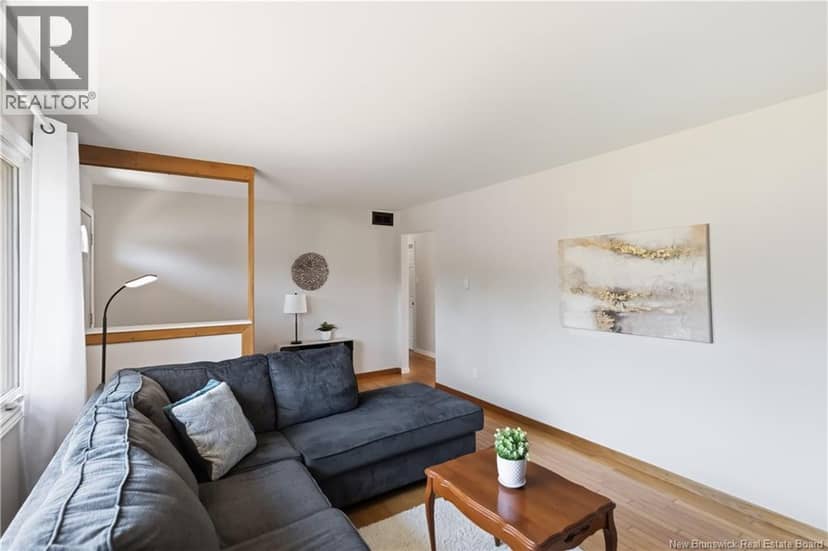 73 Laurelle Avenue — photo 7 of 40