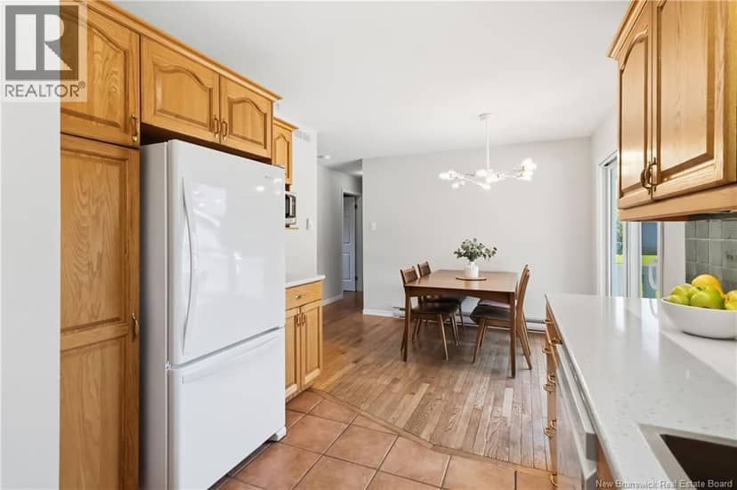 73 Laurelle Avenue — photo 10 of 40