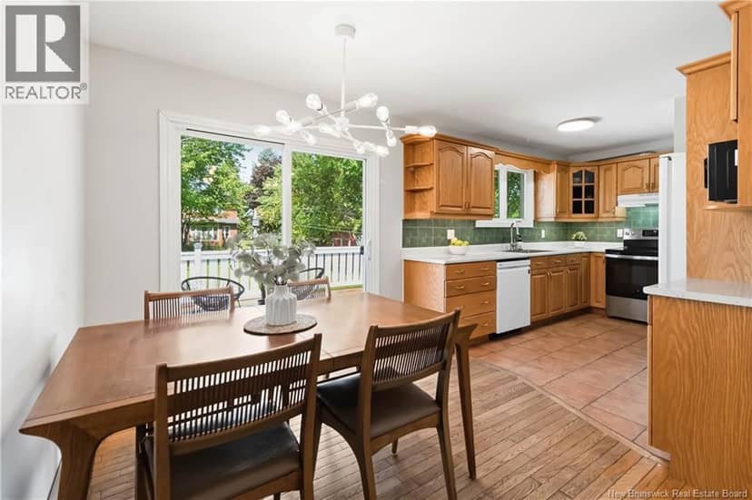 73 Laurelle Avenue — photo 14 of 40