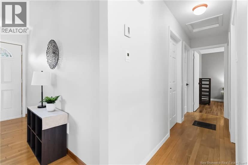 73 Laurelle Avenue — photo 16 of 40