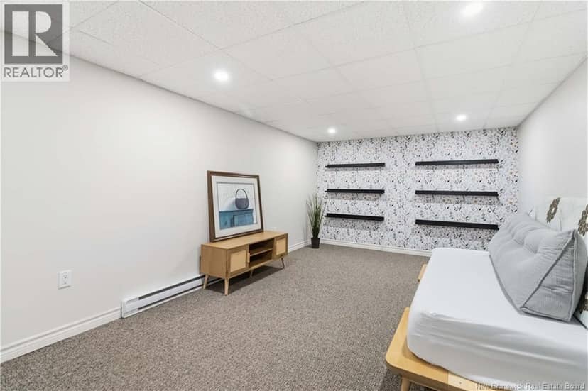 73 Laurelle Avenue — photo 36 of 40
