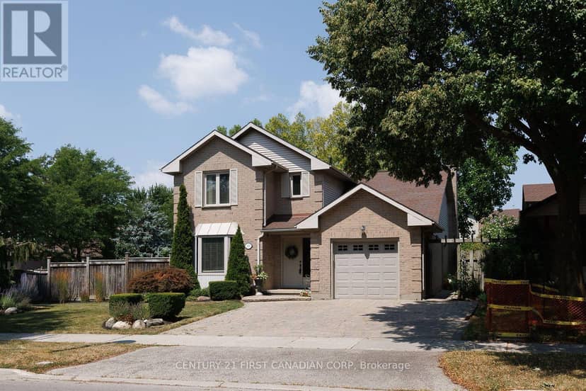 255 Deveron Crescent — photo 2 of 40