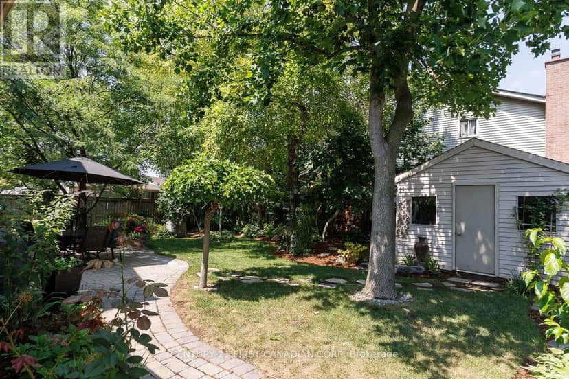 255 Deveron Crescent — photo 32 of 40