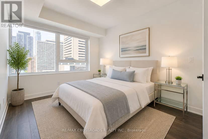 1204 - 609 Sherbourne Street — photo 23 of 40
