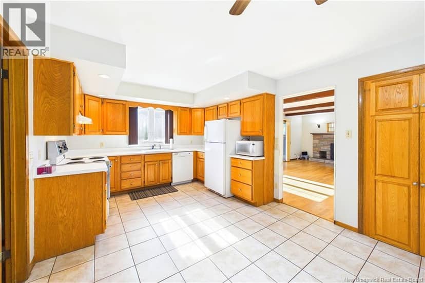 42 Wallace Court — photo 9 of 40