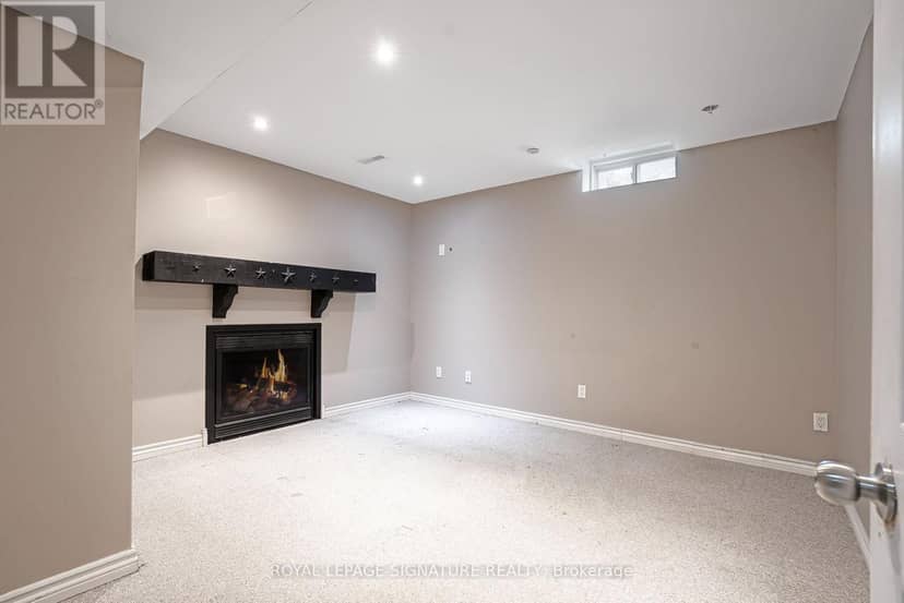 94 Niagara Drive — photo 21 of 32